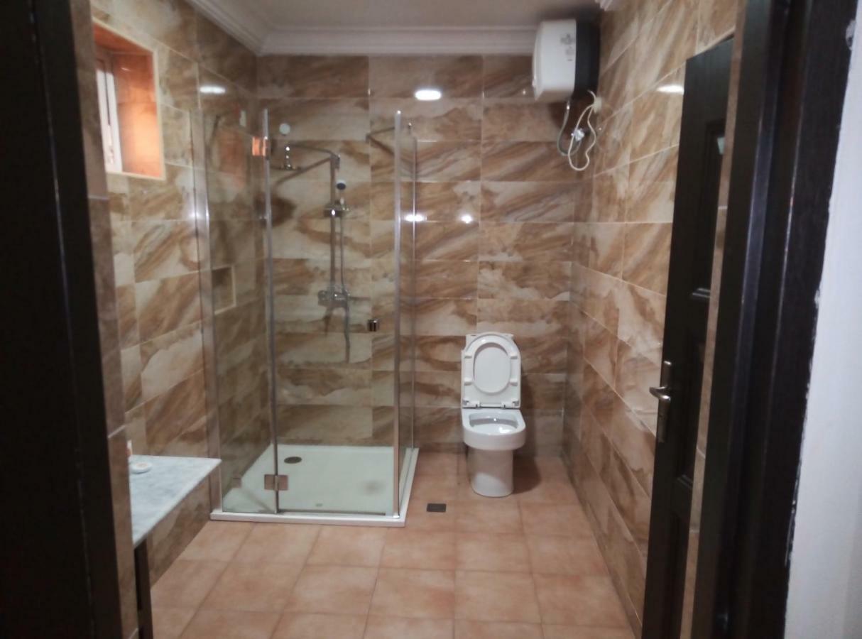 Msquare Hotel Gra Ikeja Buitenkant foto