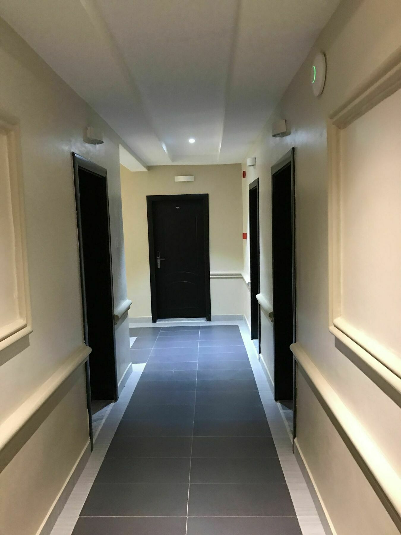 Msquare Hotel Gra Ikeja Buitenkant foto