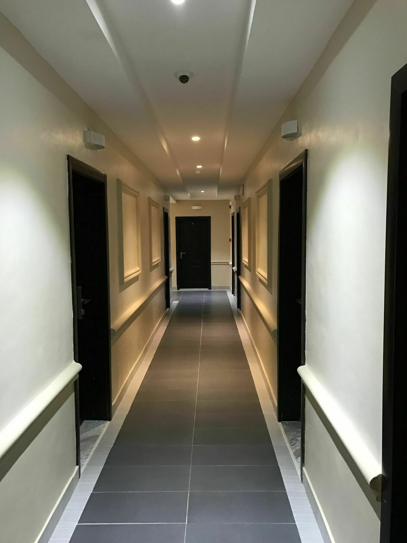 Msquare Hotel Gra Ikeja Buitenkant foto