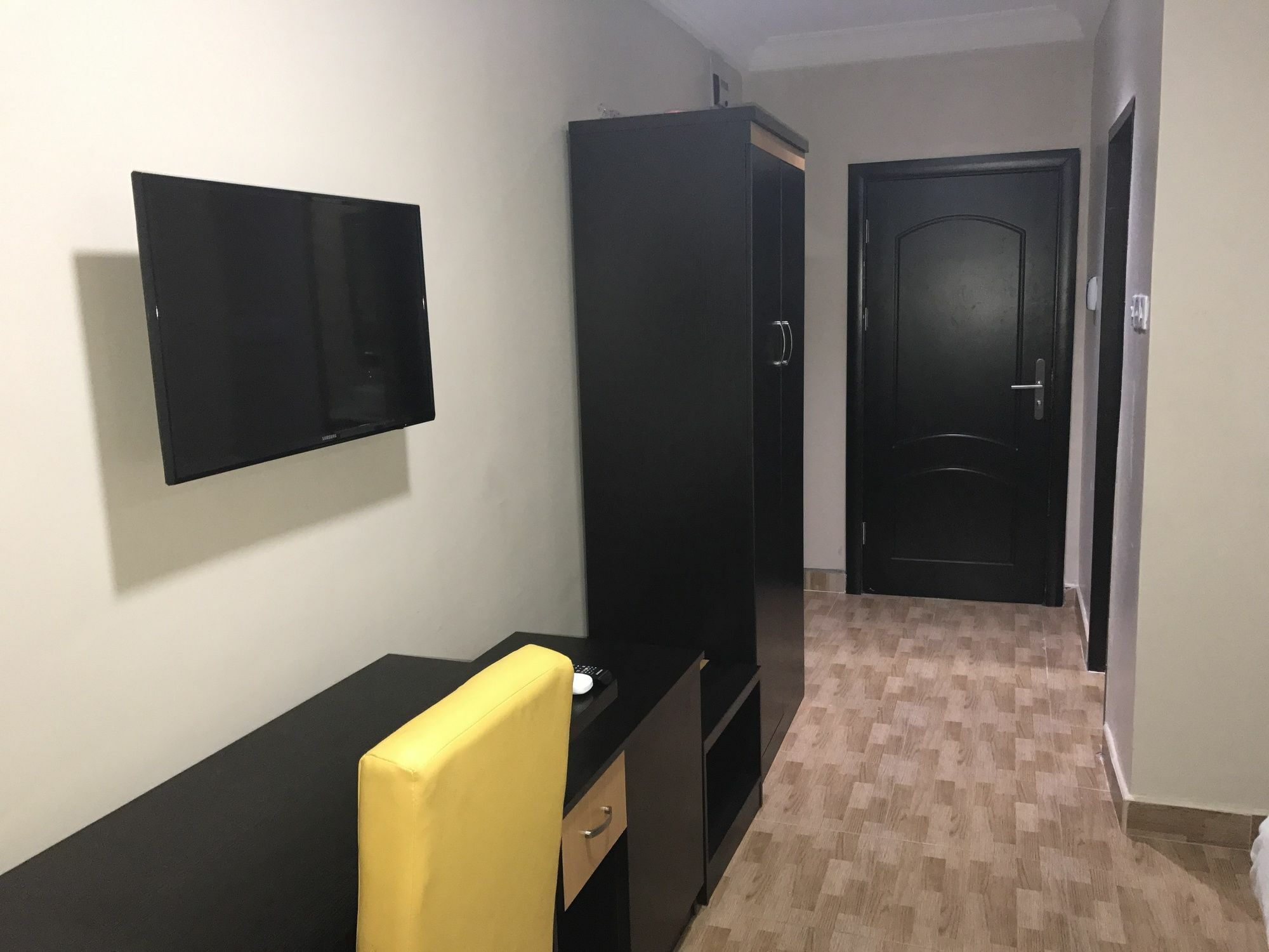 Msquare Hotel Gra Ikeja Buitenkant foto